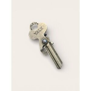 YALE & TOWNE -Vintage,Made in USA Postmaster HINGED KEY BLANK Uncut Brass